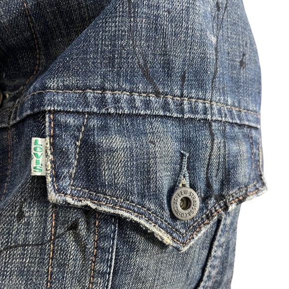 CLOSING SALE - Custom Levi's Demin Trucker Jacket - Picture 10 of 10